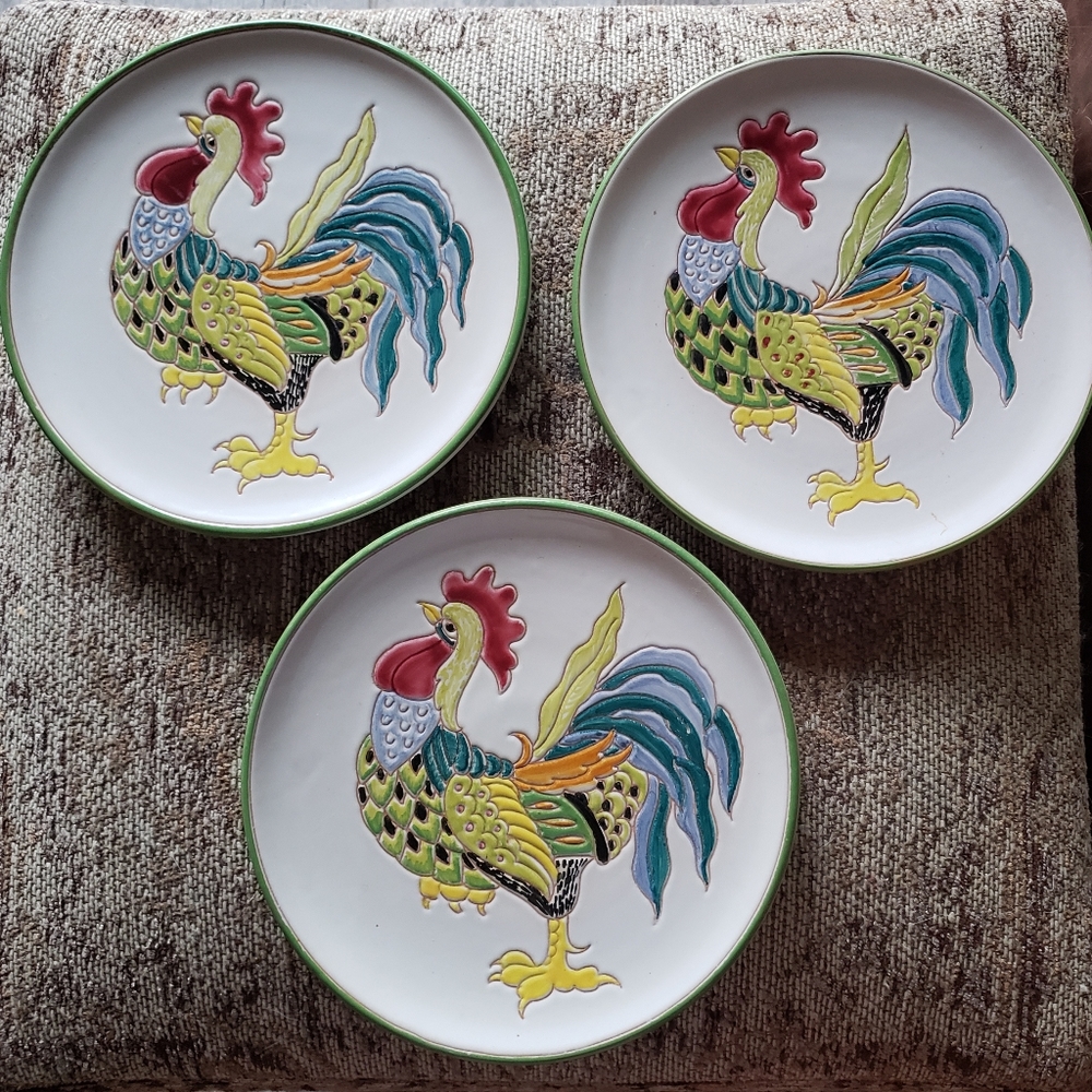Plates made in Italy, pre-owned, vintage, set of 3
